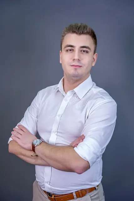 Iluzjonista Bartosz Rybczyński